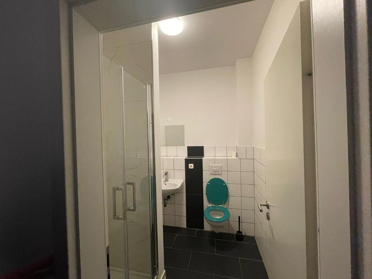 Monteur-Apartment Am Bahnhof Muhlheim am Main Exteriör bild